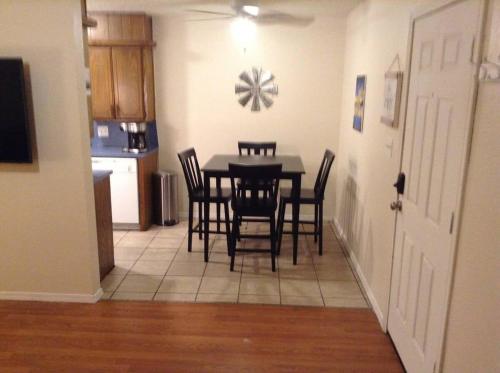 1 Bedroom Apartment for you Next to Fort Sill — 4-Star Luxury Hotel in Lawton, United States