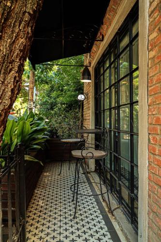 Charming Little Brick House in Tbilisi By Wehost