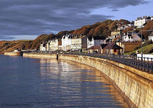 Seascape Apartment Part of the The Bay Filey Holiday Village with pool gym and direct beach access pub restaurant tennis and meadows walks