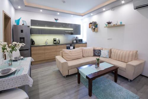 Petra s quiet ISLAND in the heart of the city — 4-Star Luxury Hotel in Budapest, Hungary