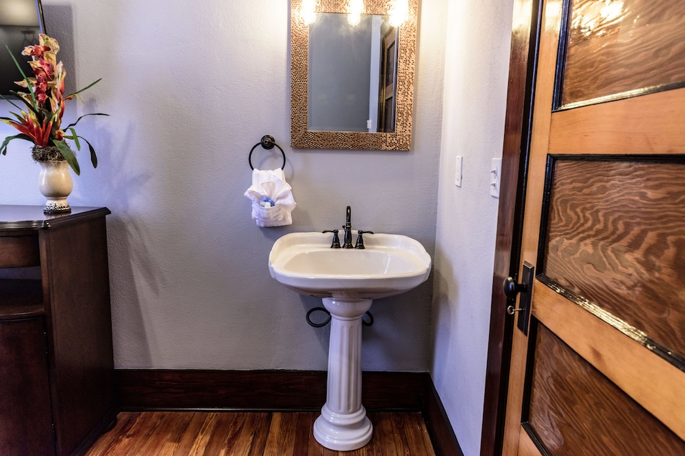 Hotel DeFuniak - photo 19