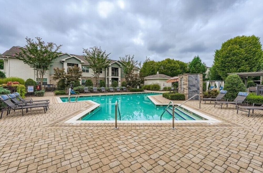 Northlake Apartments By Landing — 4-Star Luxury Hotel in Charlotte, United States