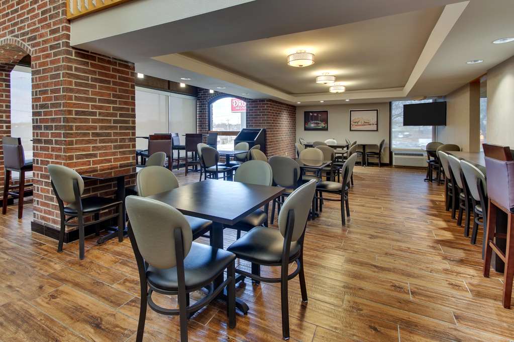 Drury Inn & Suites Poplar Bluff - photo 9