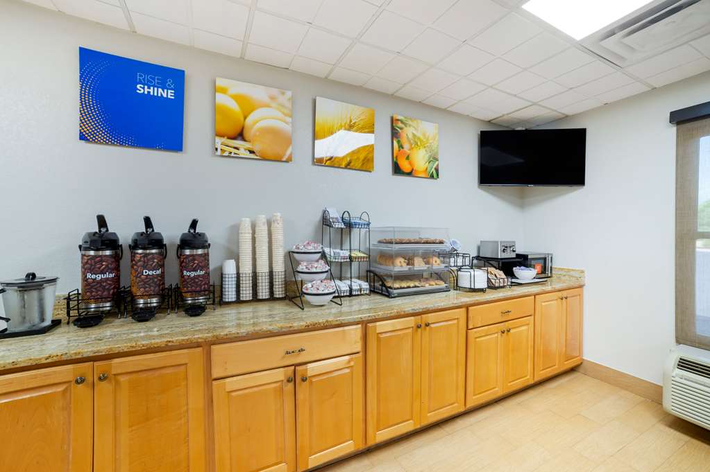 Comfort Inn Asheville Airport - photo 27