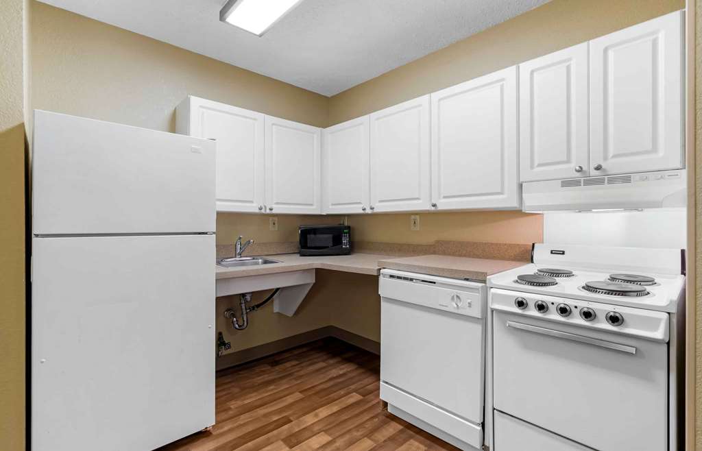 Extended Stay America Suites Corpus Christi Staples - photo 16