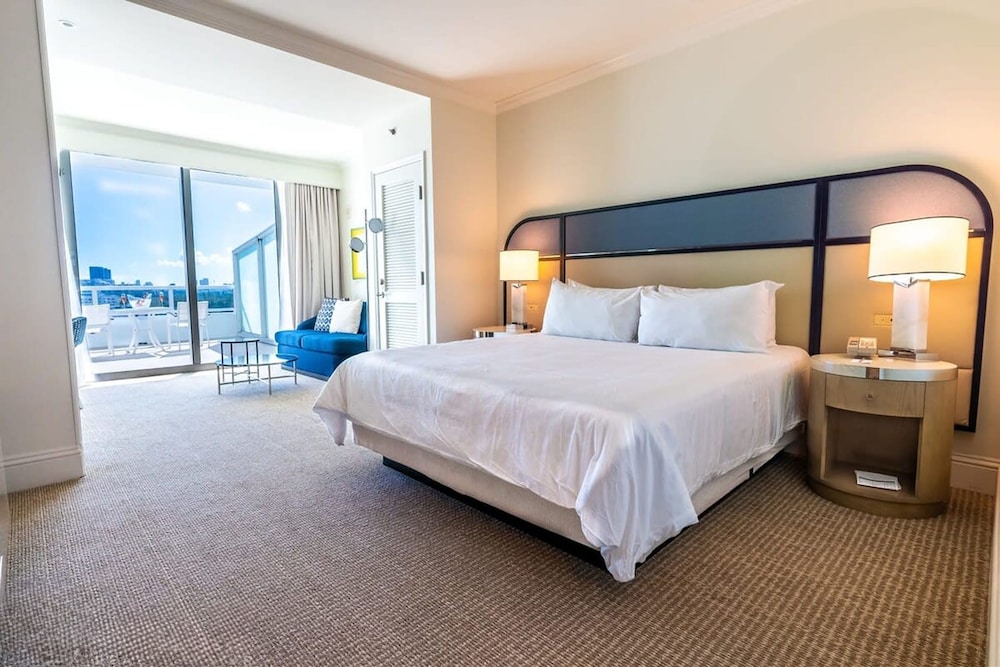 Fontainebleau Miami Beach Private Luxury Suites - photo 90