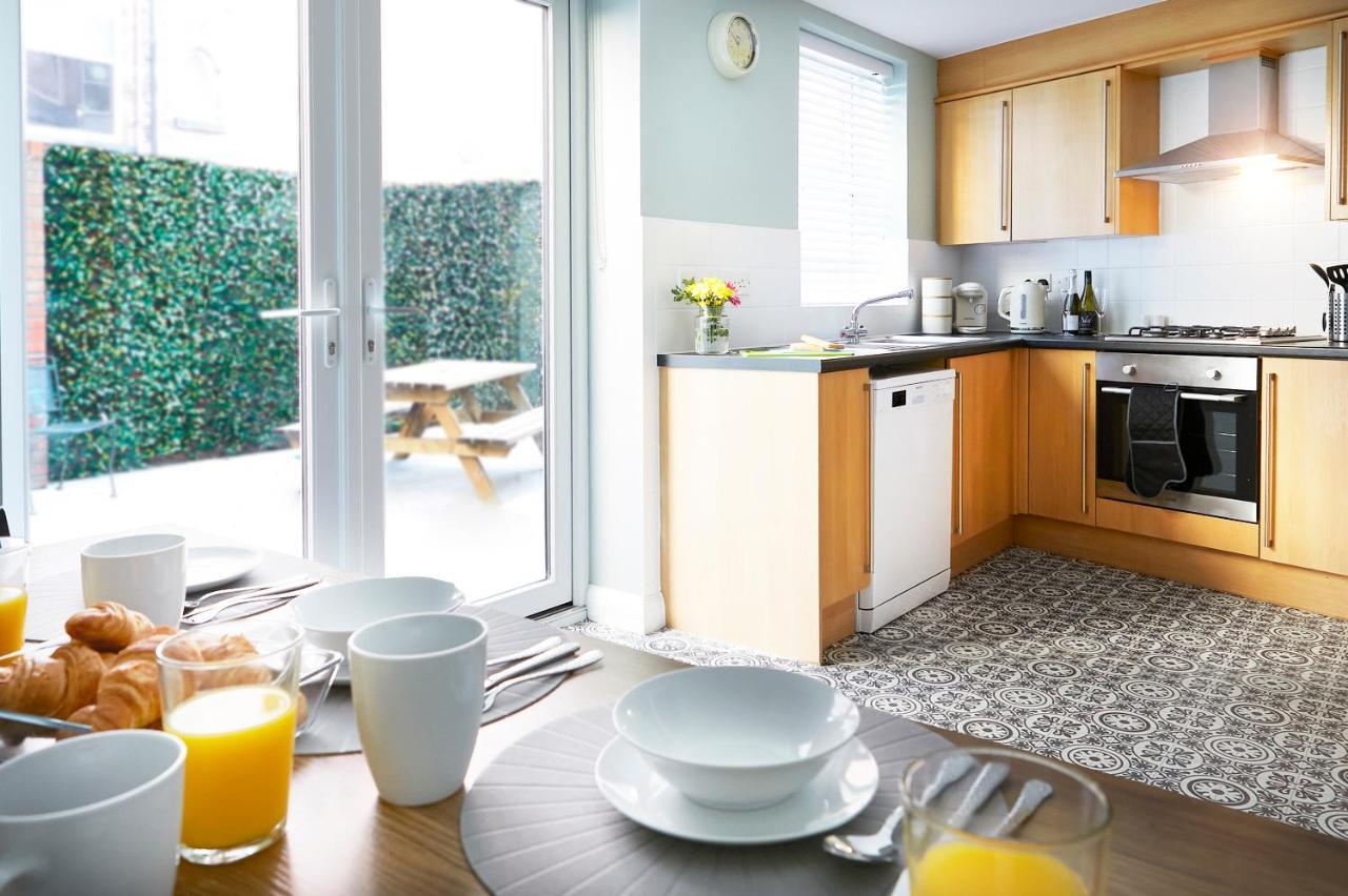 Charming 4 Bed Townhouse on South Cliff