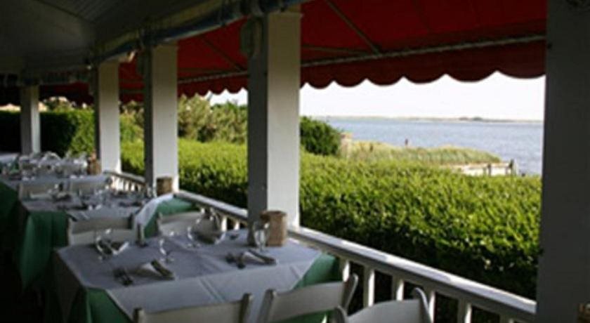 The Inn Spot - photo 17