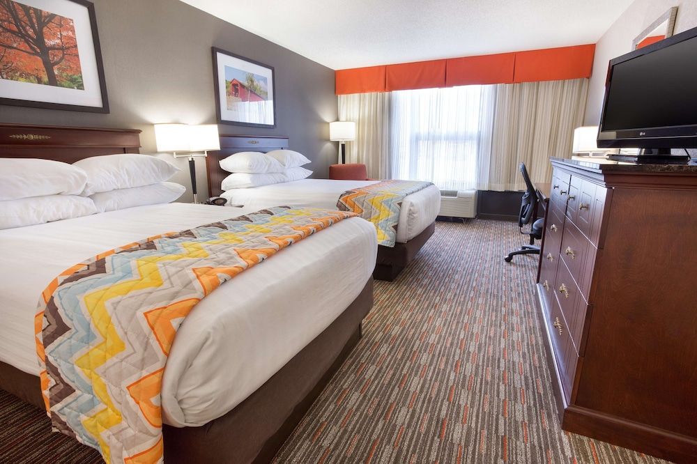 Pear Tree Inn Terre Haute - photo 13