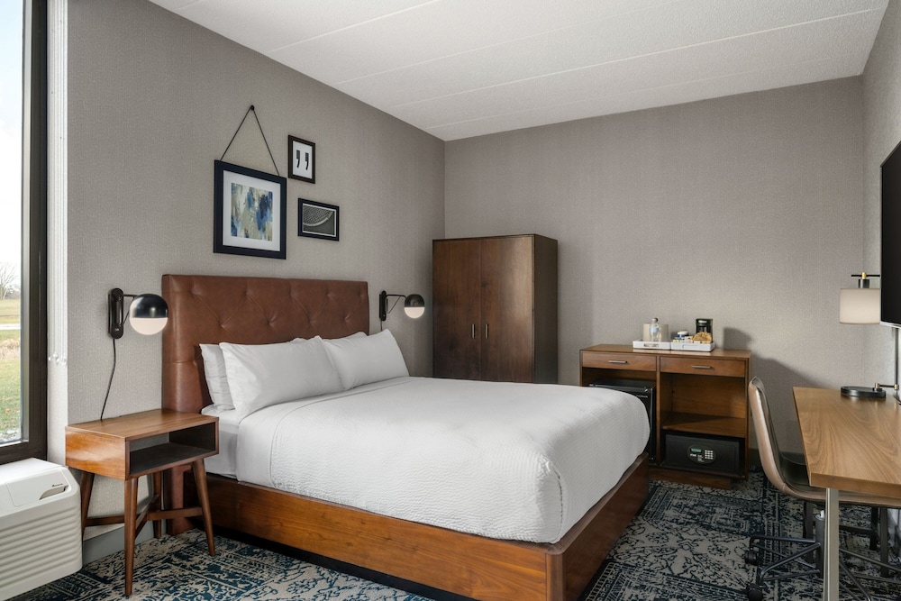 Four Points by Sheraton Chicago Westchester Oak Brook - photo 11