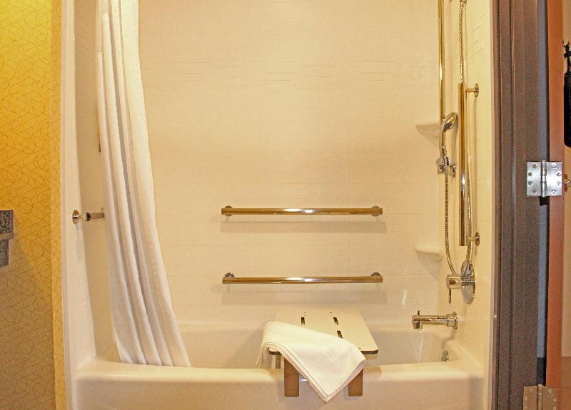 Holiday Inn Express & Suites Bakersfield Airport by IHG - photo 38
