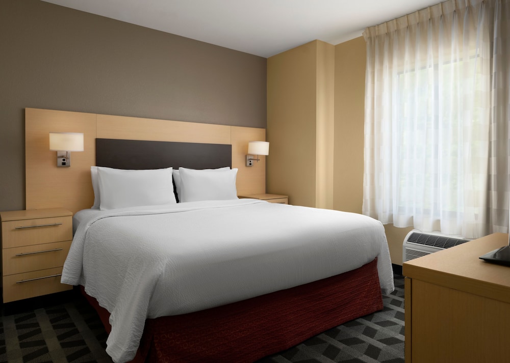 TownePlace Suites by Marriott Cleveland - photo 7