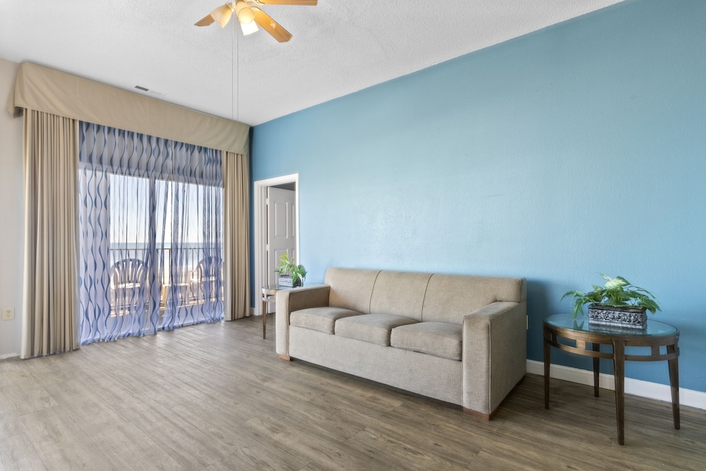 Ocean Crest Inn and Suites - photo 45