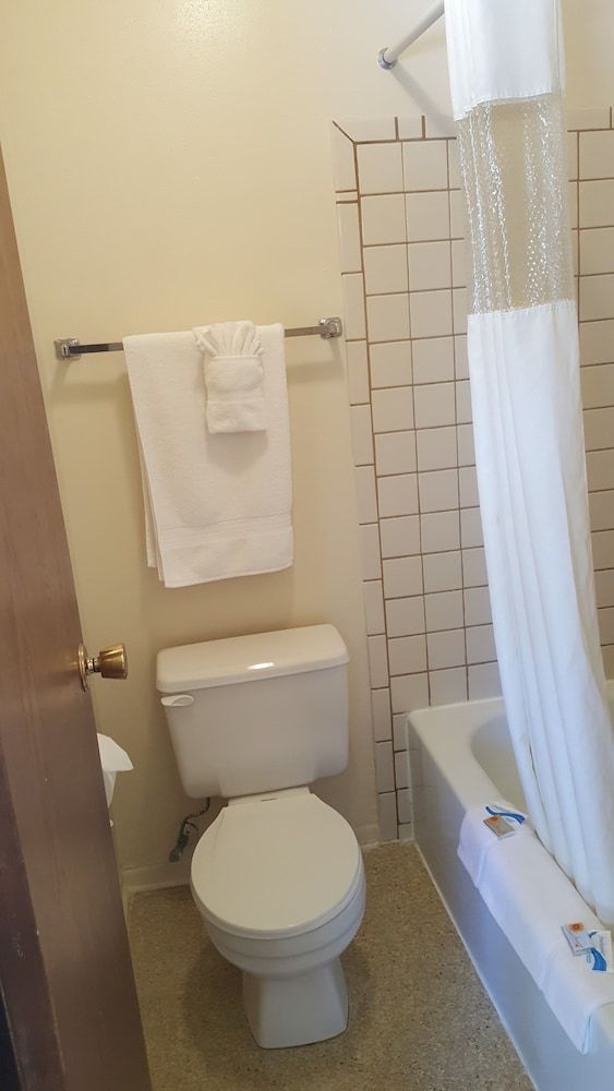 Amber Inn Motel - photo 9