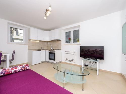 Apartment Pavlina One Bedroom Apartment with Terrace