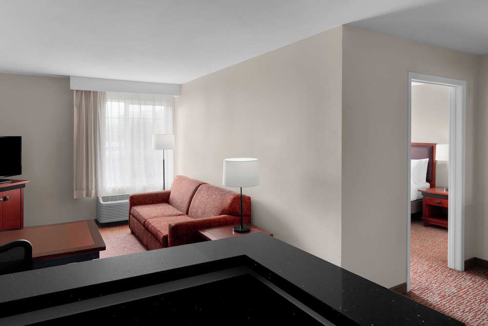 Larkspur Landing Extended Stay Suites Roseville - photo 17