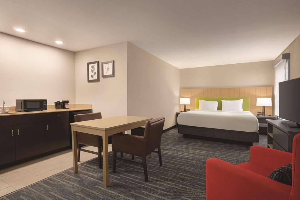 Country Inn & Suites by Radisson Dunn I 95 - photo 12
