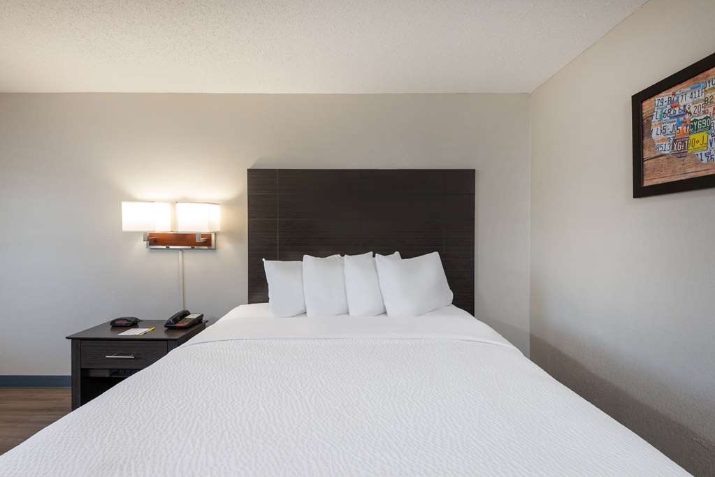 Days Inn by Wyndham Somerset PA I 70 I 76 - photo 23