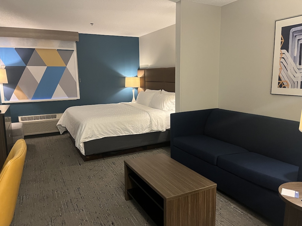 Holiday Inn Express Hotel & Suites St. Paul Woodbury by IHG - photo 22