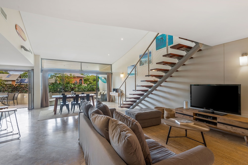 Jades on Lawson 2 — 4-Star Luxury Hotel in Byron Bay, Australia