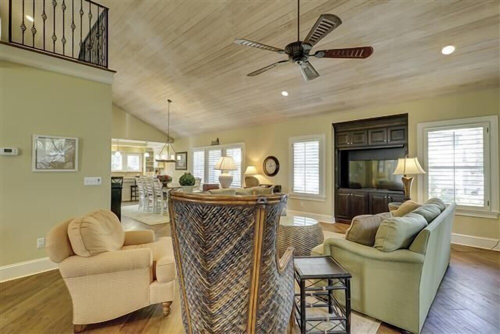 14 Beachside Drive at the Sea Pines Resort - photo 12