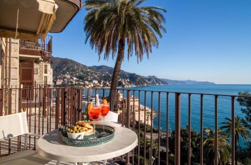 Rapallo Luxe Escape Finestra su Portofino — 4-Star Luxury Hotel in Rapallo, Italy