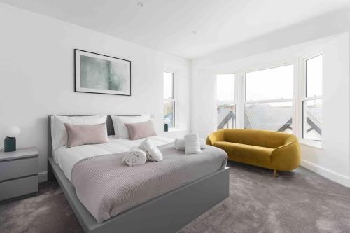 3 Bed sea views central Penzance newly renovated — 4-Star Luxury Hotel in Penzance, United Kingdom