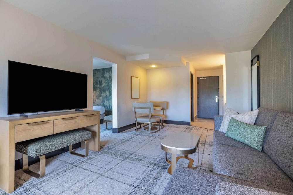 The Newberry Hotel Bend Tapestry Collection by Hilton - photo 34