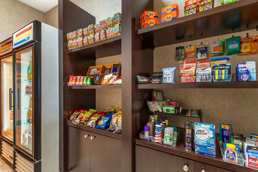 Best Western Plus Lytle Inn & Suites - photo 31