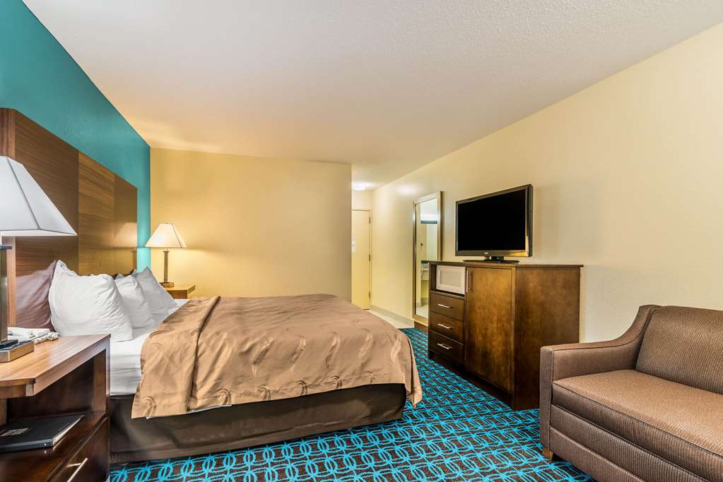 Quality Inn Loudon Concord - photo 21