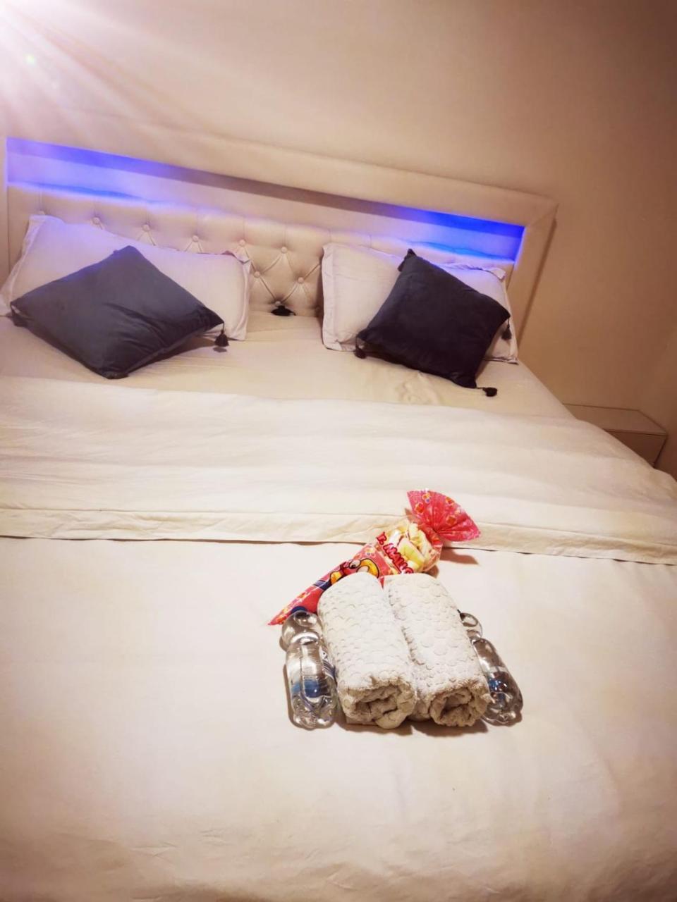 Short Time Stay - last minute hotel in Unknown City