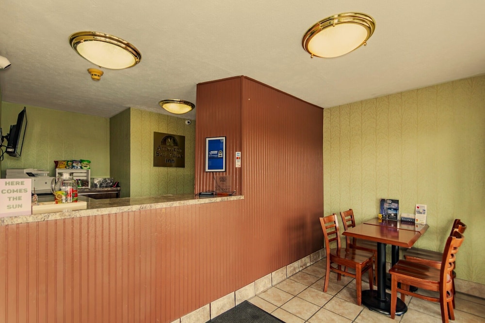 Americas Best Value Inn Austinburg - photo 2