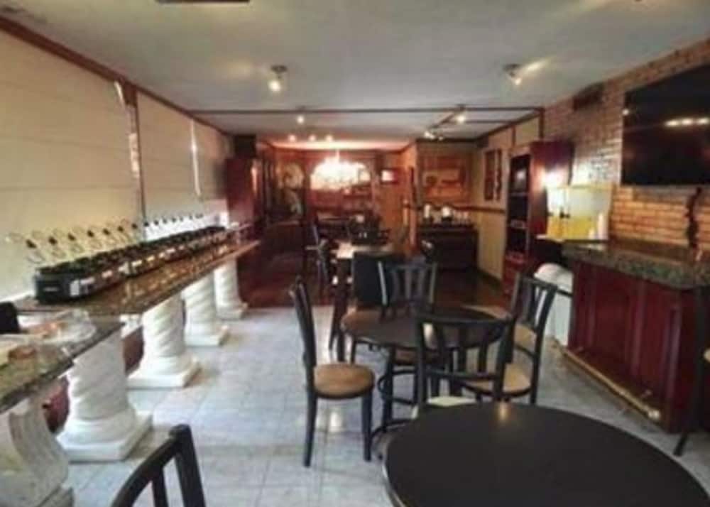 Autel Rio Inn Luxury Inns — hotel in Piedras Negras