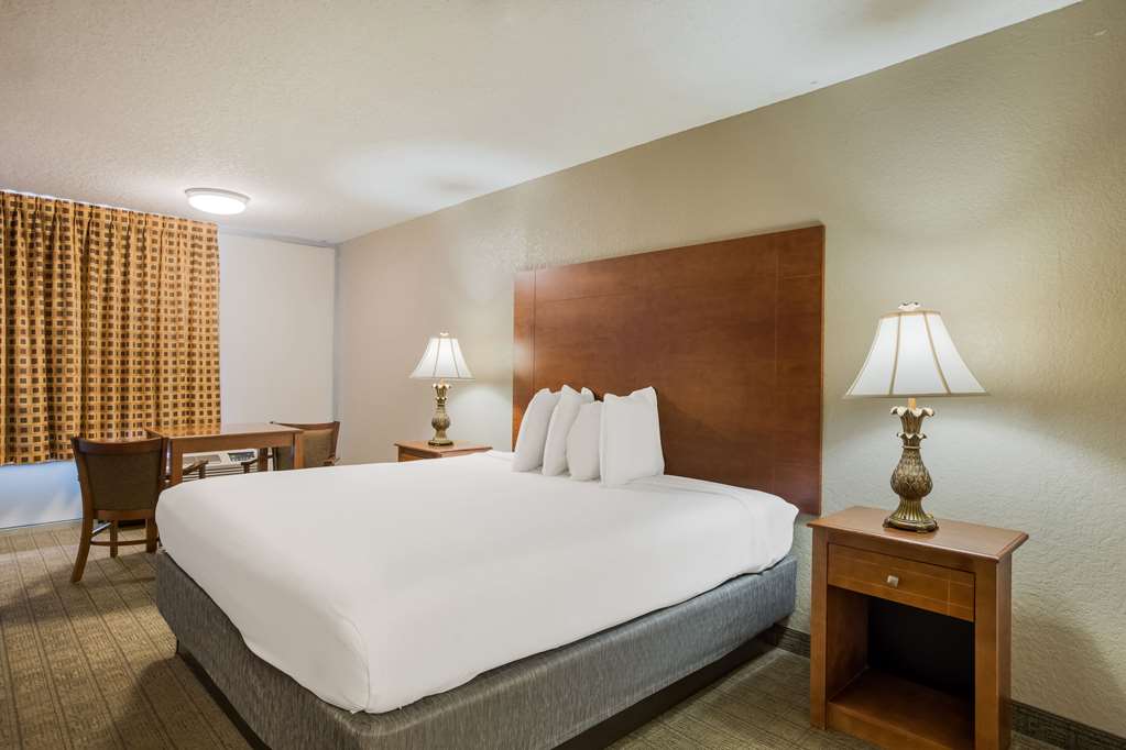 Econo Lodge Vidalia - photo 12
