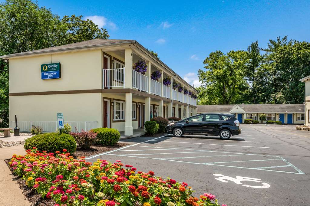 Quality Inn Poughkeepsie - carbon neutral hotel in Poughkeepsie