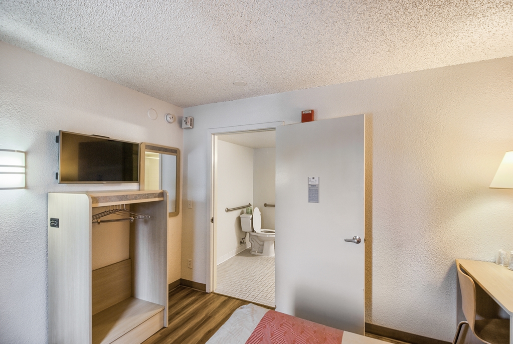 Motel 6 Everett WA South - photo 14