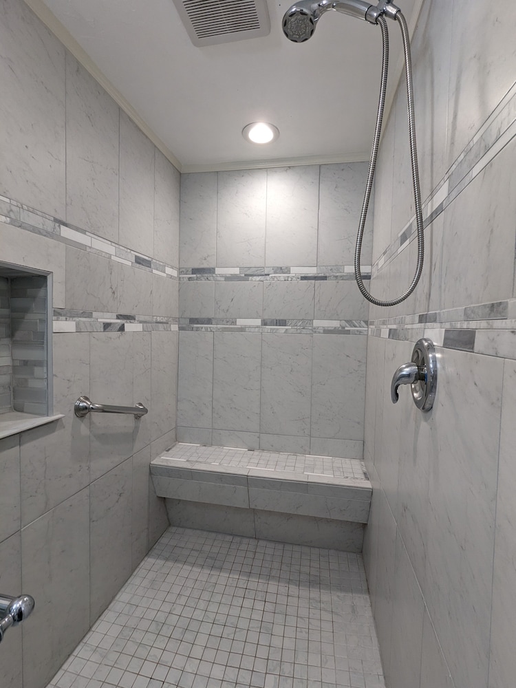 Los Gatos Garden Inn Hotel - photo 61