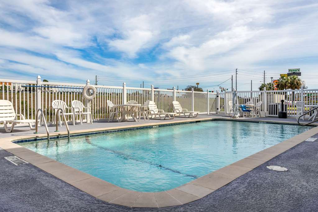 Sleep Inn & Suites Brunswick North in Brunswick, United States