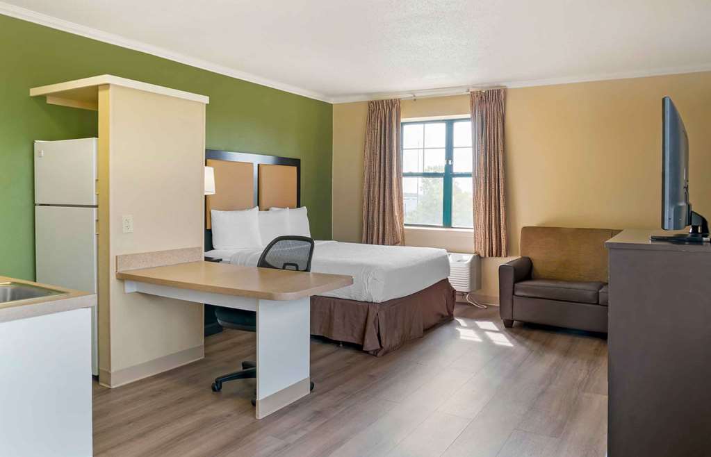 Extended Stay America Suites Detroit Madison Heights - photo 34
