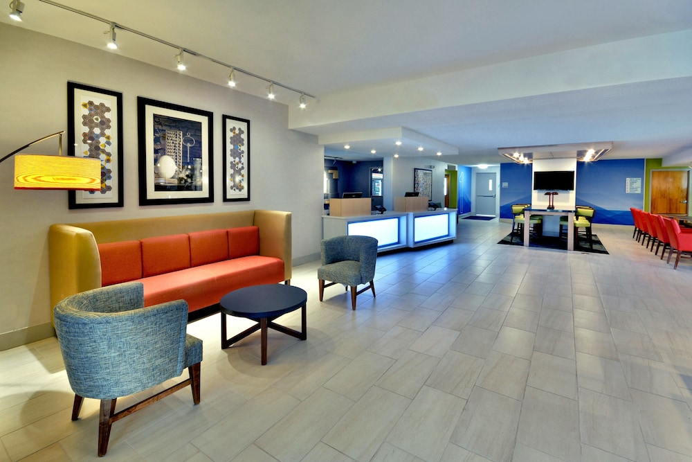 Holiday Inn Express Danville by IHG - photo 41