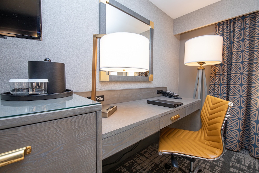 Crowne Plaza Providence Warwick Airport by IHG - photo 15