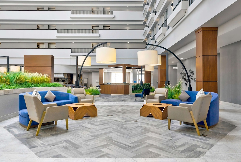 DoubleTree by Hilton Davenport - photo 6