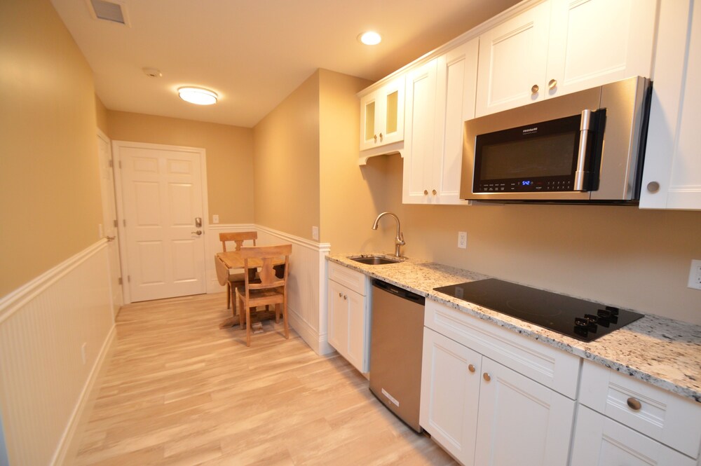 Waters Edge B&B Resort - photo 12