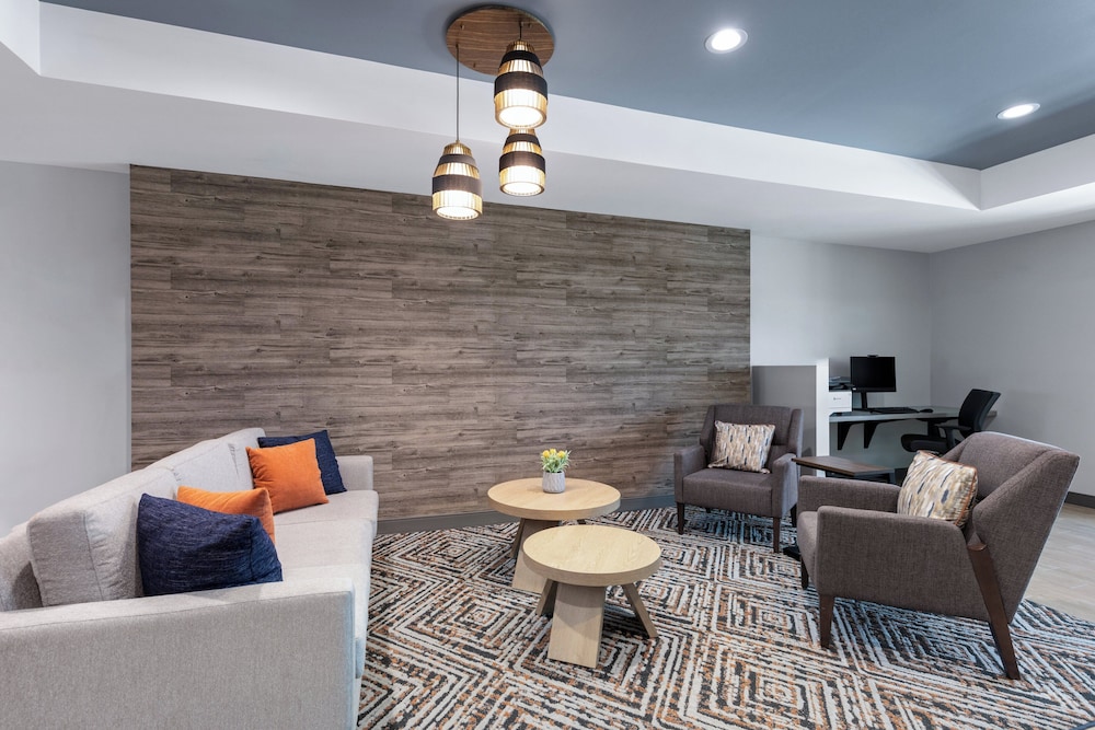 Candlewood Suites Mcpherson by IHG - photo 3