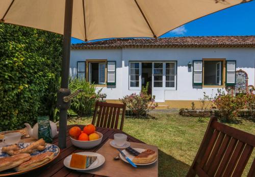 GuestReady Domus Adepta Charming w Garden in Furnas, Portugal