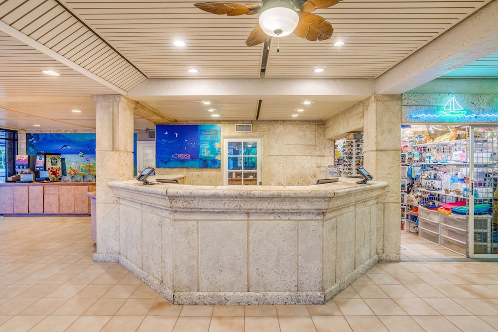 Marina Del Mar Resort and Marina - photo 4