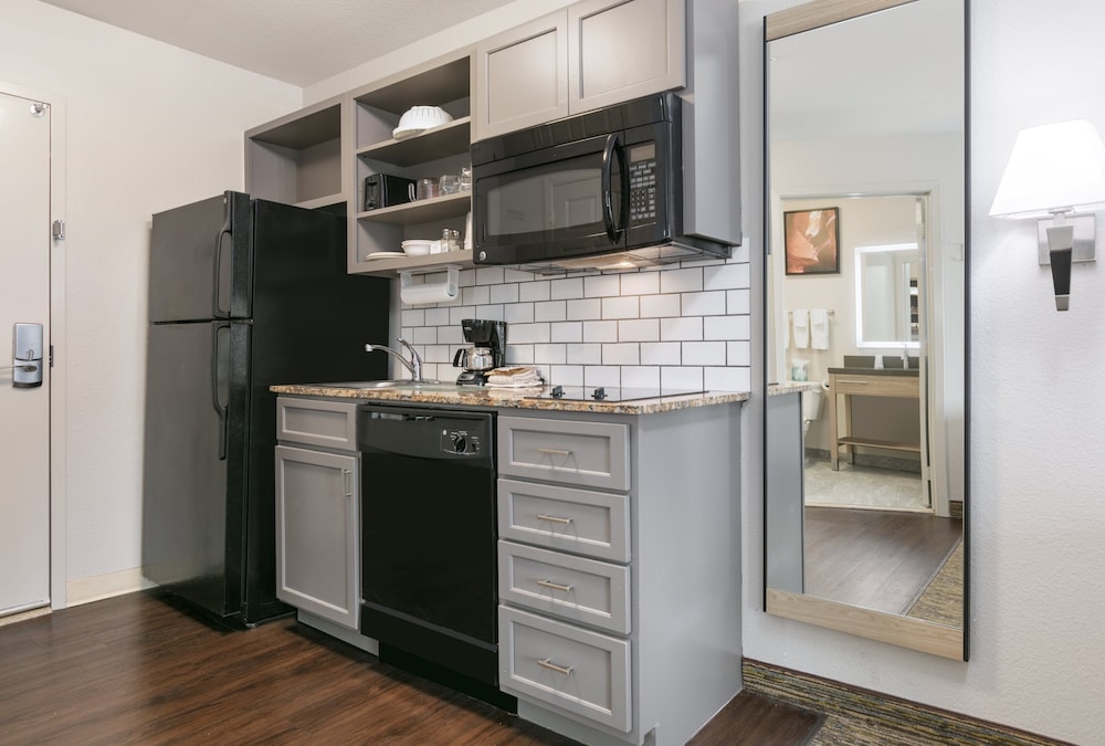 Candlewood Suites Fort Worth West by IHG - photo 12
