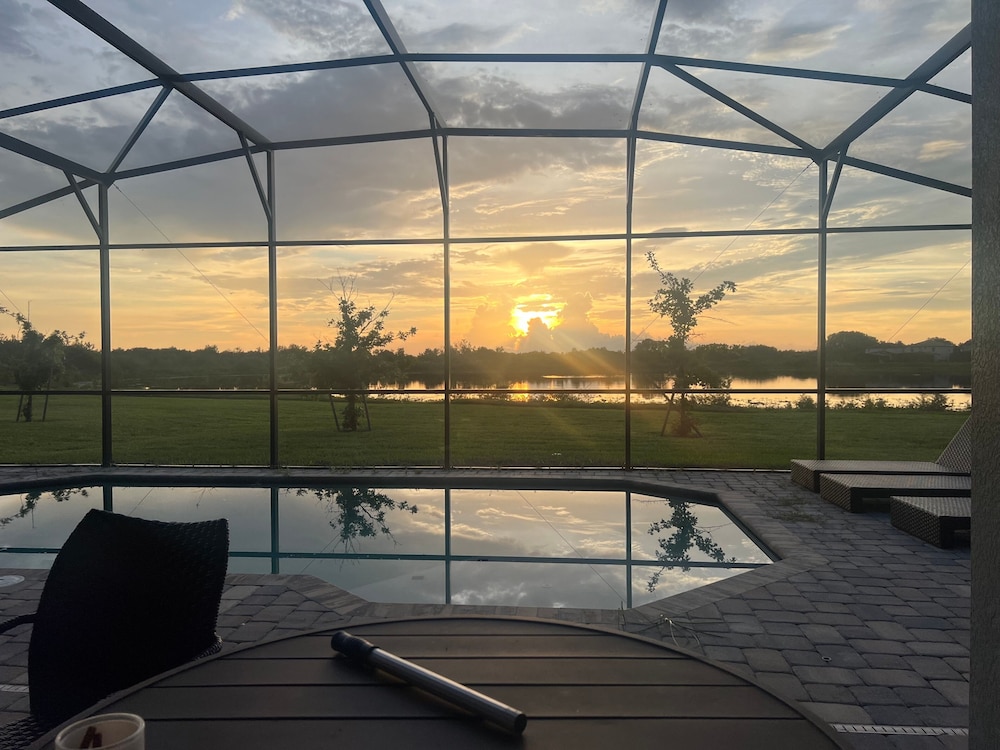 209MCV Balmoral Resort home - featured photo