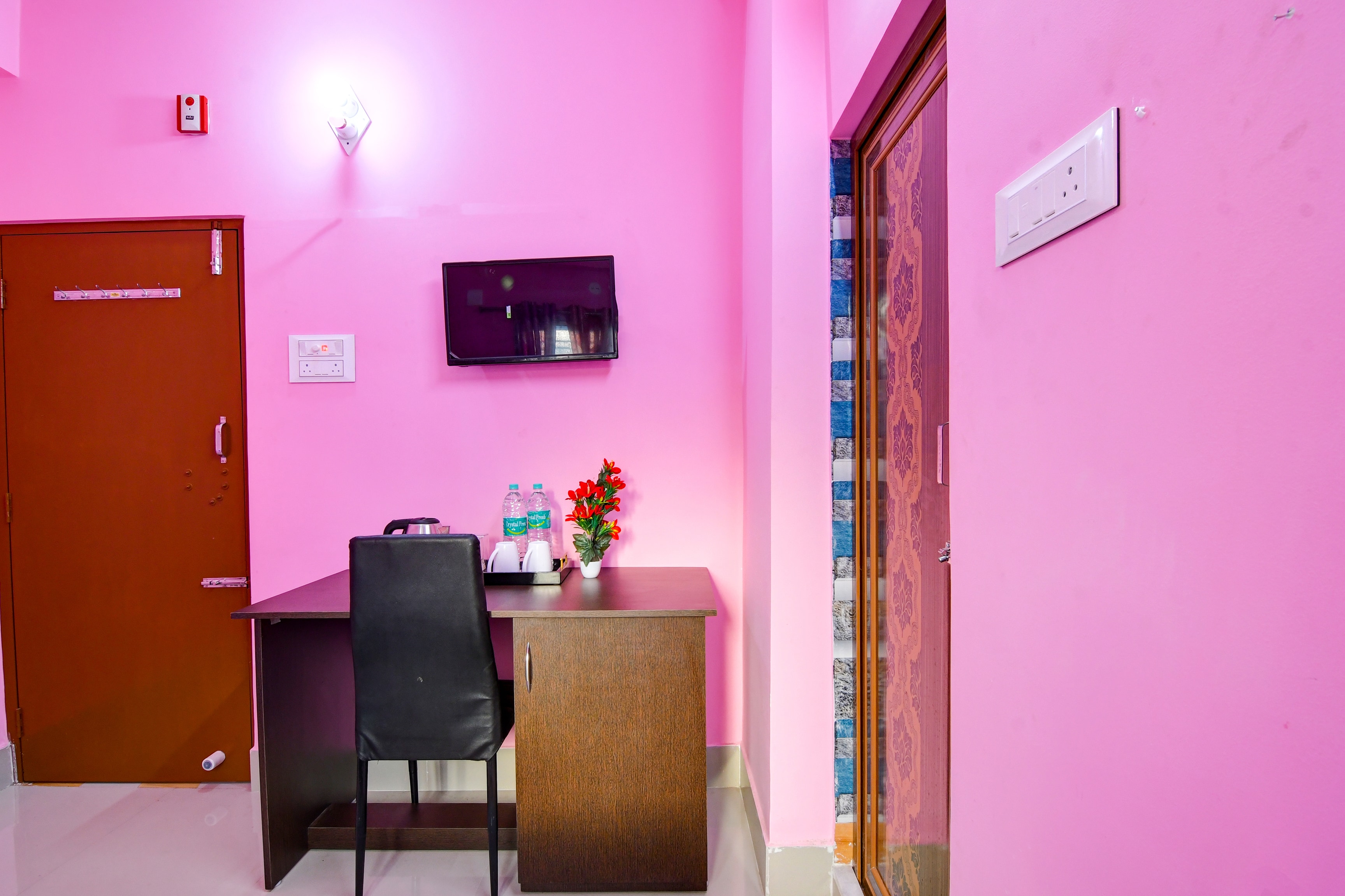 Hotel O Lotus Homestay — Kolkata