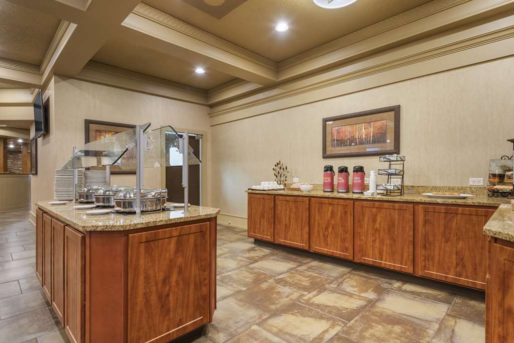 Best Western Plus Ramkota Hotel - photo 36